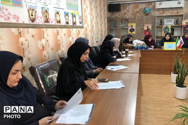 هم‌اندیشی برای فردایی بهتر در مدرسه هدی ۱