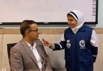 برگزاری آموزش خانواده با محوریت نقش والدین در تربیت فرزندان در دبستان پیامبر اعظم 2 وائین 