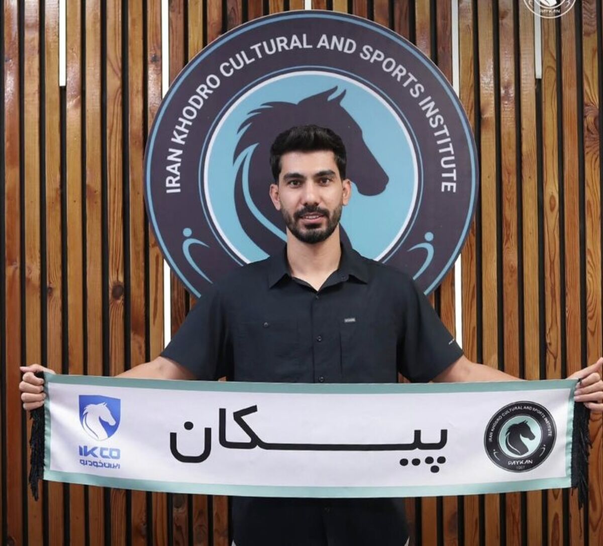 رضا شکاری به پیکان پیوست