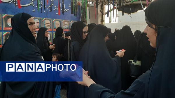 مشارکت نوجوانان عاشورایی در مراسم جاماندگان اربعین حسینی