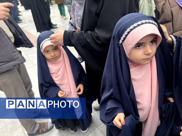 حضور پرشور مردم در راهپیمایی ۲۲ بهمن هشتگرد