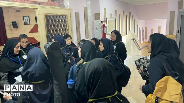 هنرستان هنرهای زیبا میزبان درخشش استعدادهای دختر در چهل و چهارمین جشنواره نمایش صحنه ای  و عروسکی