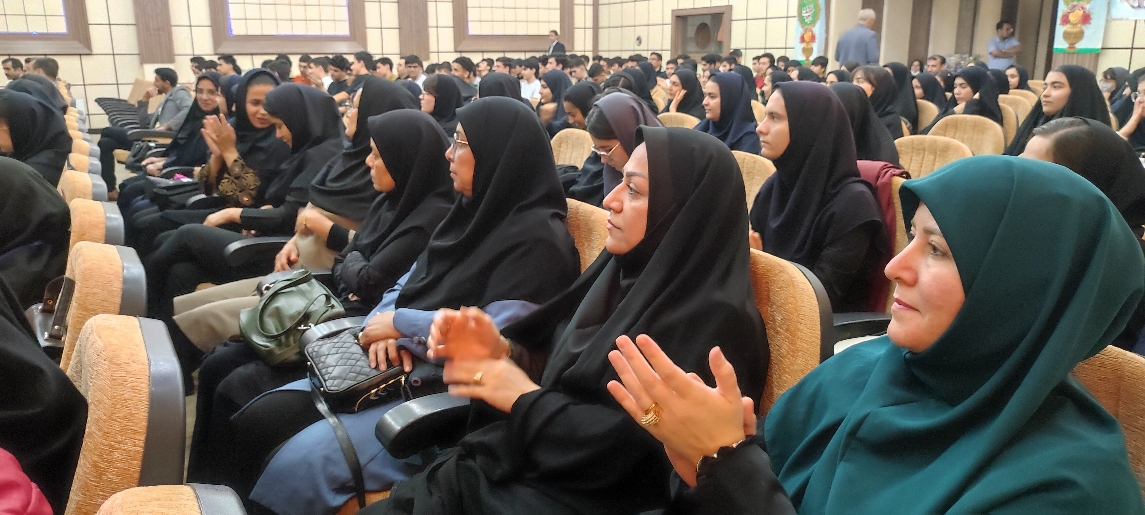 همایش بزرگ تجلیل از منتخبین المپیادهای علمی در دانشگاه آزاد شهرستان شیروان