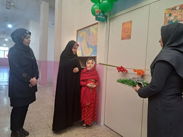 افتتاح اتاق بازی و یادگیری در دبستان دخترانه پیامبر اعظم و موعود شهرستان ملارد