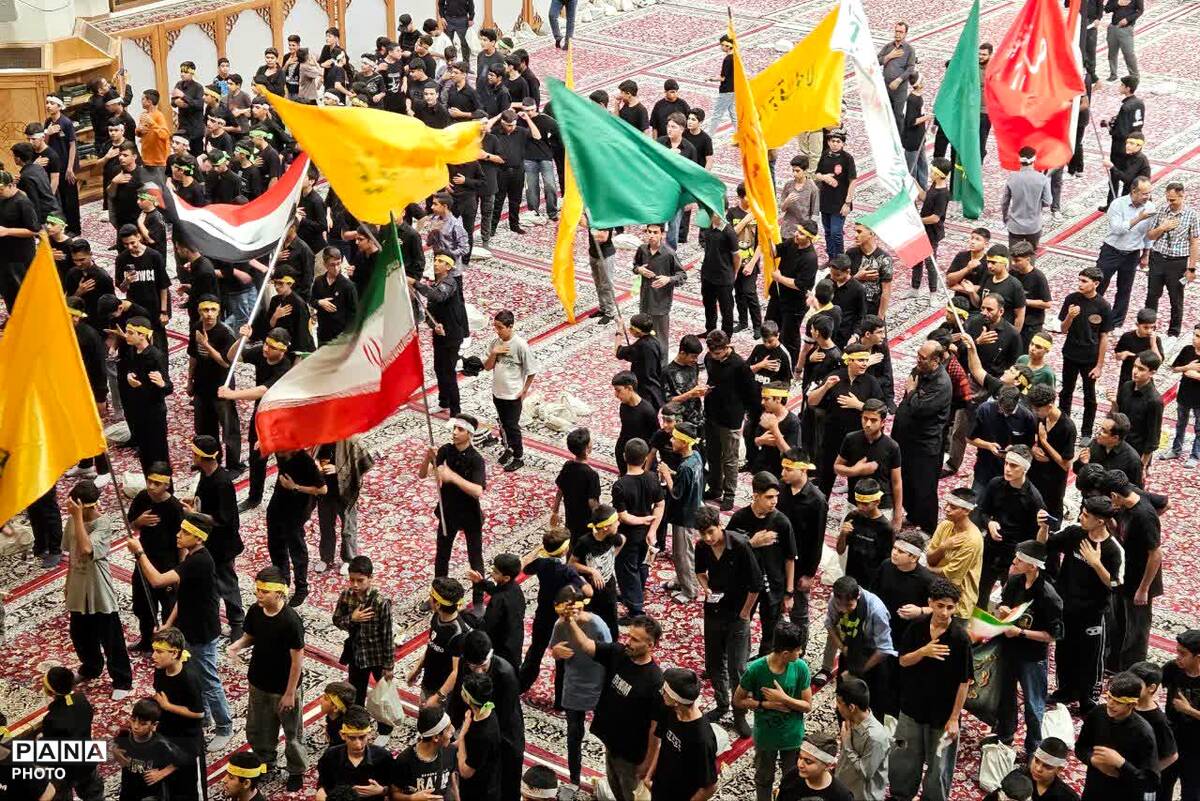 نوجوانان عاشورایی در حرم شاهچراغ(ع) - 3