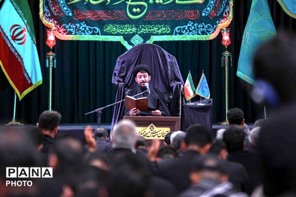 مراسم شام غریبان در مسجد مقدس جمکران