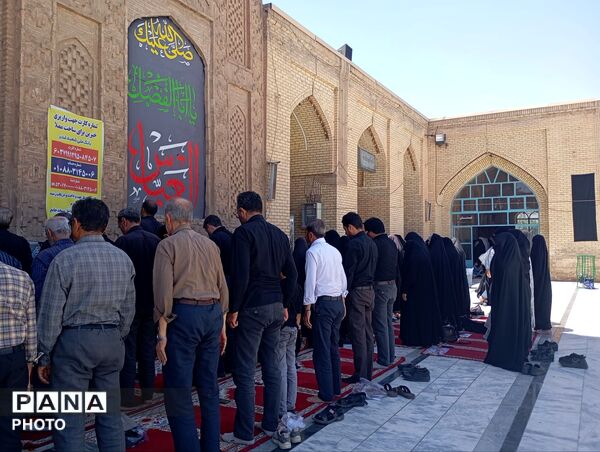 قاب پانا میزبان نماز جمعه مسجد جامع نیشابور
