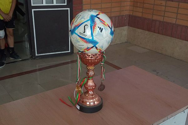  فینال المپیاد ورزشی درون مدرسه‌ای در دبیرستان بشارت بهارستان‌دو 