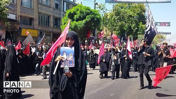 پیش به سوی تشییع رهبر شهیدمون-۲