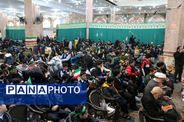 رونمایی از کتاب «سردار ایرانی» ویژه نوجوانان در قم