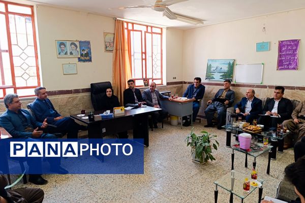 حضور معاون پرورشی و فرهنگی اداره‌کل آموزش و پرورش در جوانرود