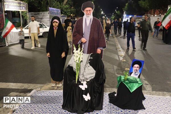 حضور مربیان، اولیا و دانش‌آموزان آموزش و پرورش ناحیه 2 تبریز در آیین سالگرد شهادت امام سجاد(ع)