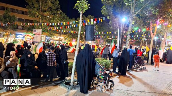 طنین فریاد حمایت از لبنان در قلب شب