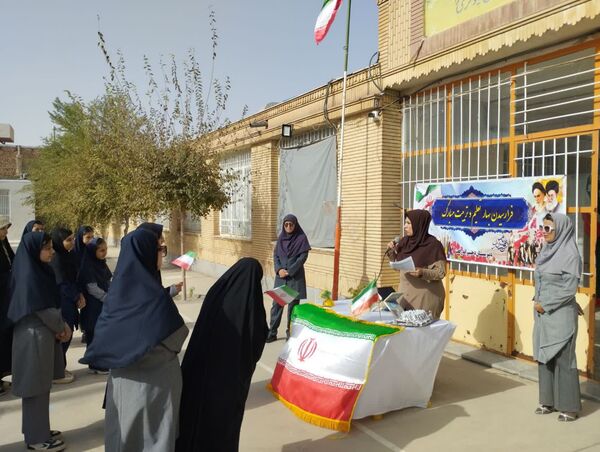  جشن جوانه ها در دبیرستان رفعت کاشمر