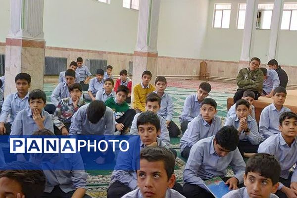 طنین «یا فاطمه(س)» در مدرسه شهید چمران