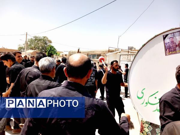 برگزاری تاسوعا حسینی در روستای بزنجرد