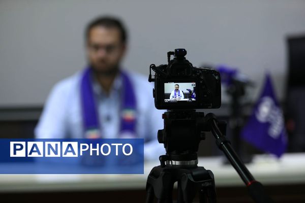 نشست صمیمی دانش‏‌آموز خبرنگاران و نمایندگان مجلس دانش‌آموزی آذربایجان شرقی با علی فلاحتکار