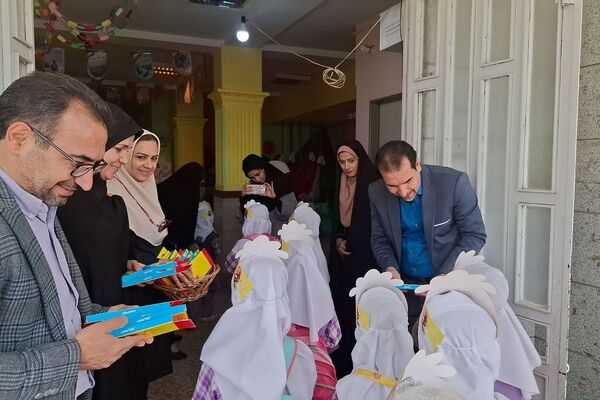 برگزاری جشن غنچه ها در آموزشگاه حضرت زینب(س)