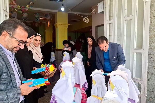 برگزاری جشن غنچه ها در آموزشگاه حضرت زینب(س)