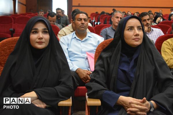 نشست معاونان و مربیان پرورشی و روحانیون طرح امین در بهارستان دو
