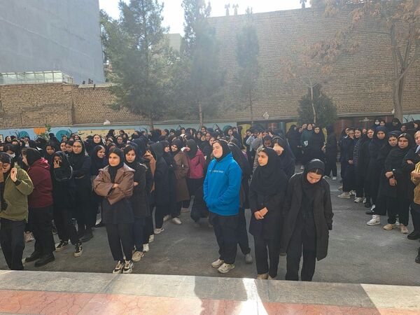 المپیاد علمی در دبیرستان 15 خرداد