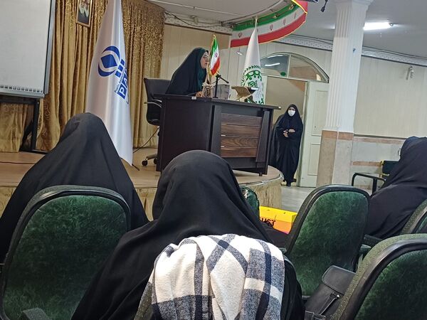 کارگاه آموزشی مربیان تشکل پیشتازان سازمان دانش‌آموزی ناحیه 2 کرج و شهرستان فردیس