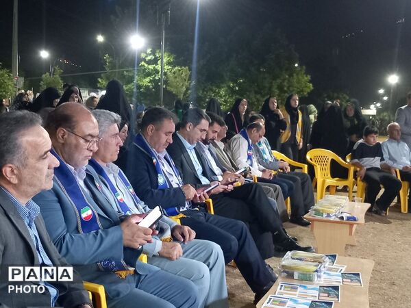 برپایی غرفه «با انرژی‌ها» با حضور مدیرکل آموزش و پرورش لرستان