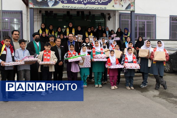 آیین تقدیر از دانش‌آموزان و فرهنگیان برگزیده در گلوگاه