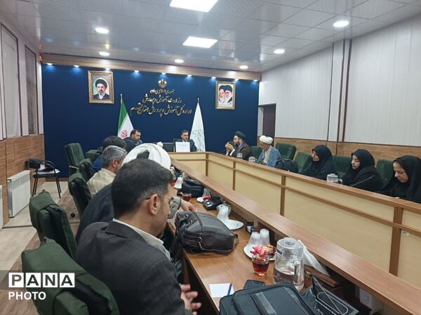 سلسله نشست‌های تخصصی مدیران و مربیان مدارس تشکیلاتی سازمان دانش‌آموزی در قم