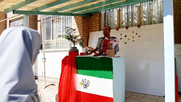ویژه برنامه هفته آتش‌نشانی؛در دبیرستان اندیشه نفیس فیروزکوه