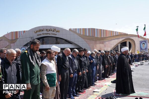 آخرین نماز جمعه رمضان در بم
