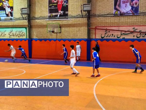 مسابقات منطقه‌ای‌ فوتسال دانش‌آموزان پسر