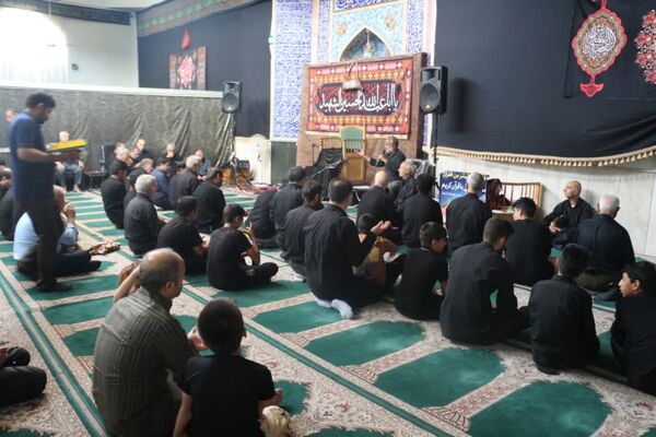 عزاداری ظهر عاشورا در مسجد حضرت صاحب الزمان(عج) مشهد