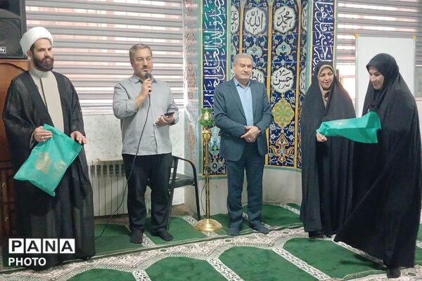 جشن ولادت حضرت زینب(س) در اداره آموزش و پرورش کهریزک 