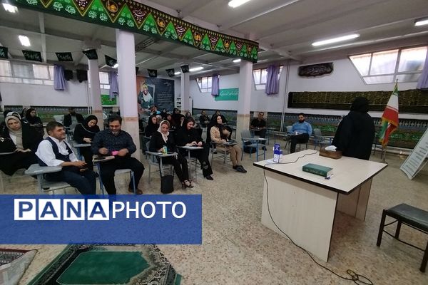 برگزاری انتخابات انجمن اولیا و مربیان در مدارس ناحیه دو شهرری 