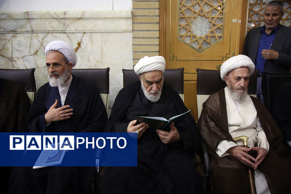 مراسم بزرگداشت شهدای خدمت در حرم حضرت معصومه(س)