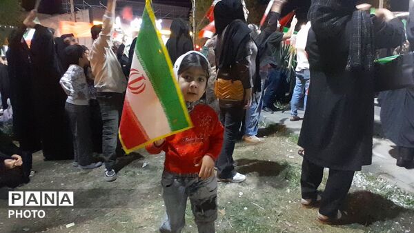 نظرآباد باری دیگر صحنه طوفان همبستگی مردم شد 