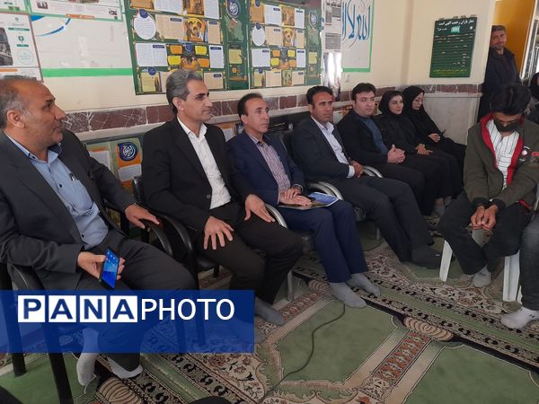 کارگاه مشاوره تحصیلی ـ انگیزشی ویژه دانش‌آموزان مقطع متوسطه دوم شهرستان سیروان