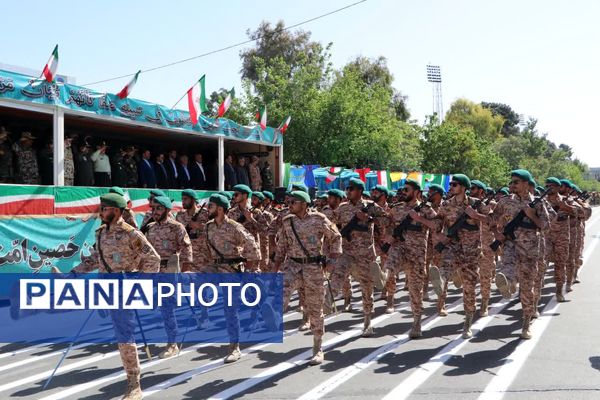 مراسم رژه روز ارتش در شیراز