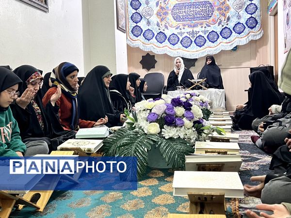  محفل انس با قرآن در ساوجبلاغ 