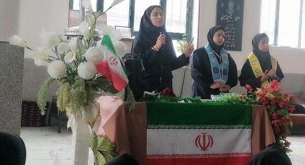 جشن روز دانش آموز دختران دبیرستان حضرت فاطمه و حضرت رقیه در مهدیه شهر بار نیشابور 