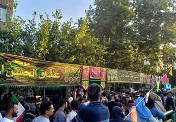 برپایی موکب مکتب الزهرا (س) در مهمانی ده کیلومتری