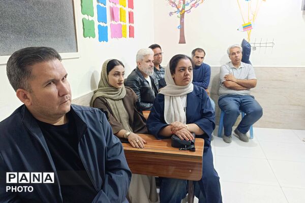 نشست انجمن اولیا و مربیان مدرسه غیردولتی جهان تربیت