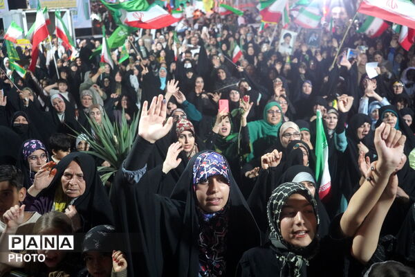 نود و پنجمین شب اجتماع مردمی در آستانه عید غدیر با شور ولایت