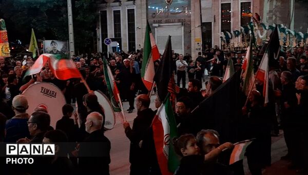 شبی دیگر از مراسم عزاداری شب‌های دهه اول محرم در شهرستان درگزین با حضور هیات عزاداران