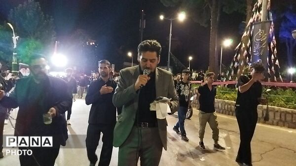 گذری بر فعالیت هیئت متحده مسجد پنج تن باغنو در شب عاشورا 