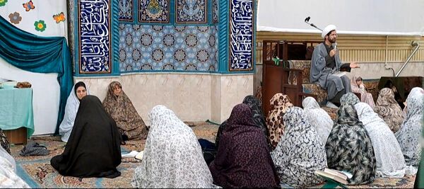 دانش‌آموزان اقبالیه معتکف شدند