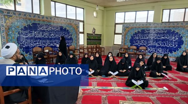 در پرتو آیات الهی؛ روایت لحظاتی از نور و اندیشه