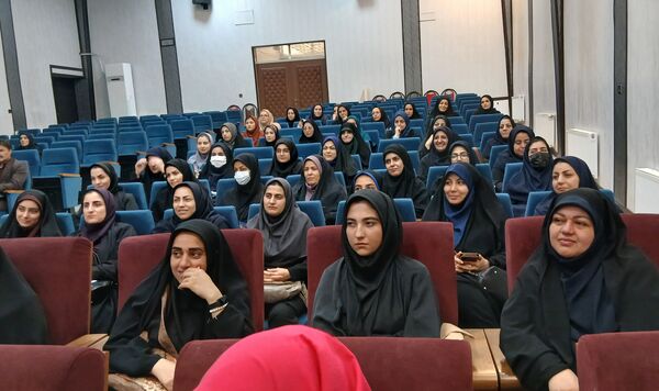  کارگاه آموزشی نحوه تعامل با دانش‌آموزان و بازی‌های گروهی در باقرشهر 