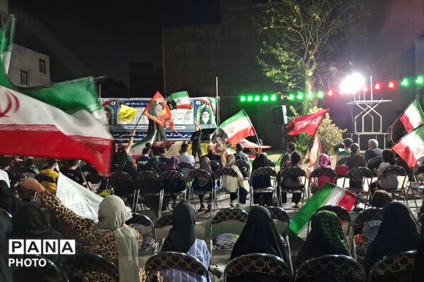 قاب تجمعات شبانه این بار در محله جاده نظامی 